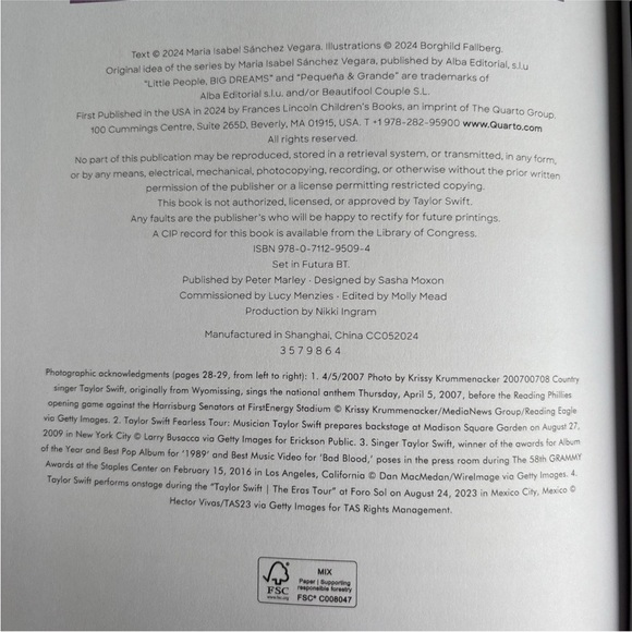 : Taylor Swift Book - Purple Cover - Picture 7 of 7